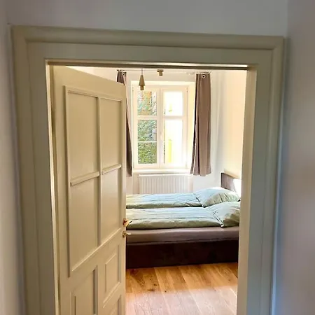 아파트 Newly Reconstructed City Center Flat - 3 Bedrooms
