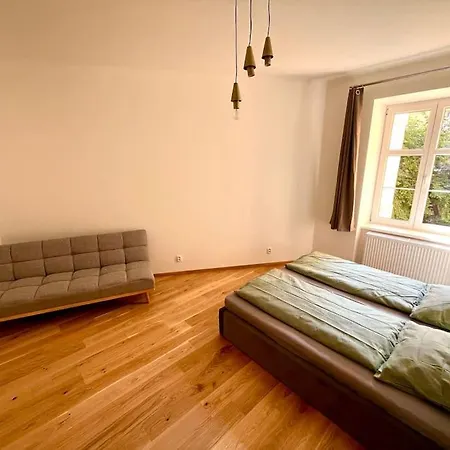 Newly Reconstructed City Center Flat - 3 Bedrooms Apartamento *