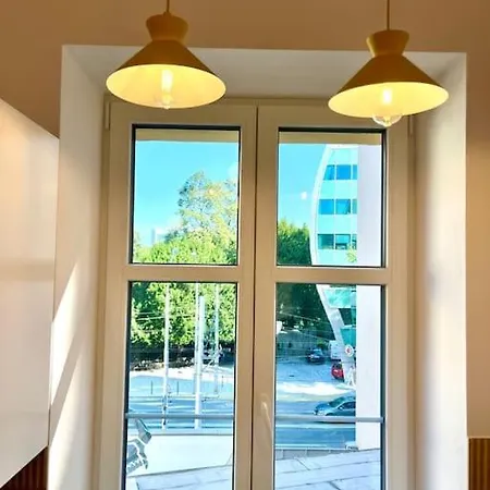 Apartamento Newly Reconstructed City Center Flat - 3 Bedrooms *